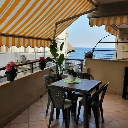 Apartment Aci Trezza In Front Of The Sea *